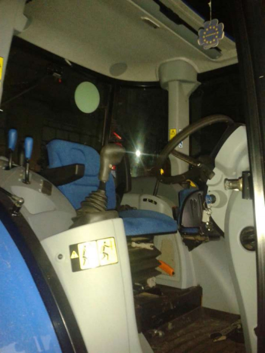 Ciągnik New holland t4.75