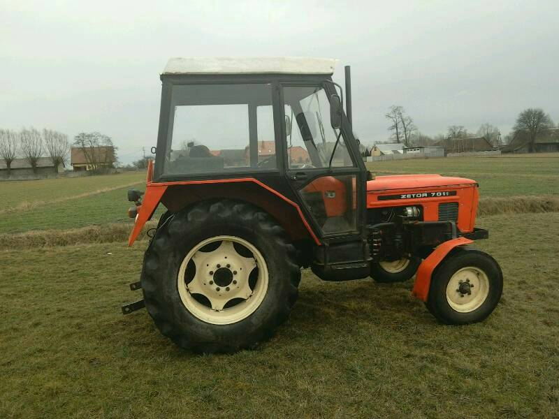 Zetor 7011