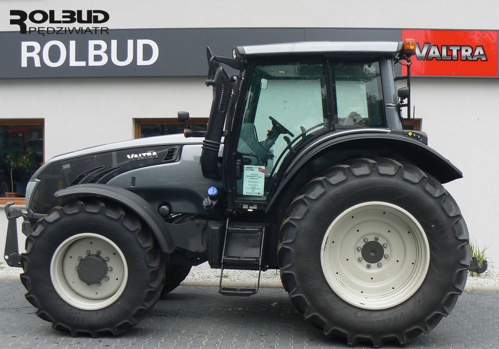 Ciągnik rolniczy Valtra T133 HiTech - maszyna demonstracyjna 2015