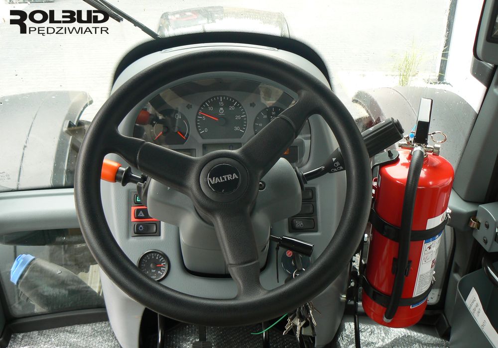 Ciągnik rolniczy Valtra T133 HiTech - maszyna demonstracyjna 2015