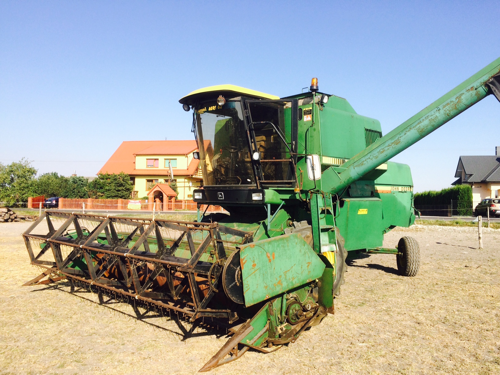  John Deere 1075