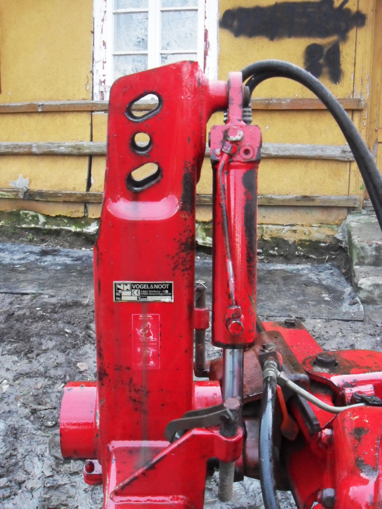 Vogel Noot LC 2W Pług 4 ro skiowy obrotowy Zabezpieczenia hydrauliczne Ładny stan 