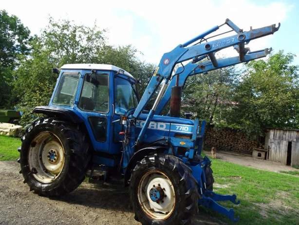 Sprzedam ciągnik FORD 7710