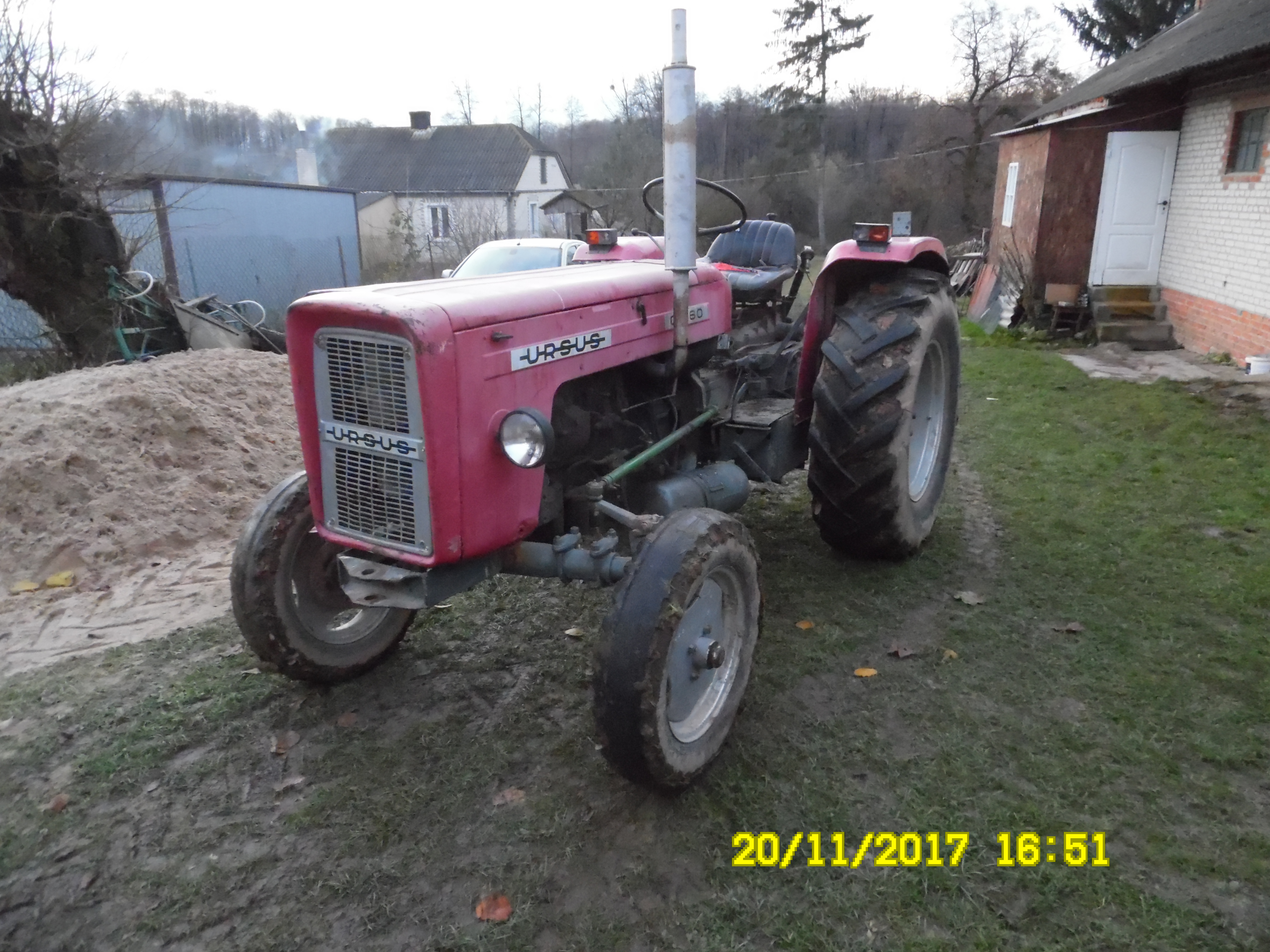 Sprzedam ciągnik C360