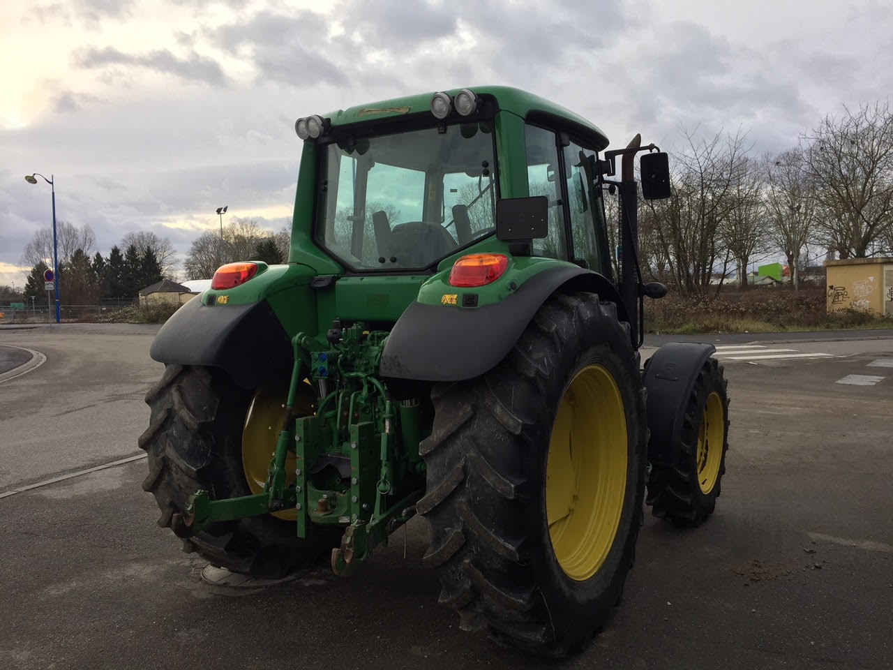 gospodarstwo John Deere 6330