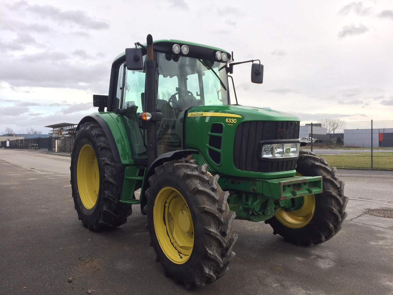 gospodarstwo John Deere 6330