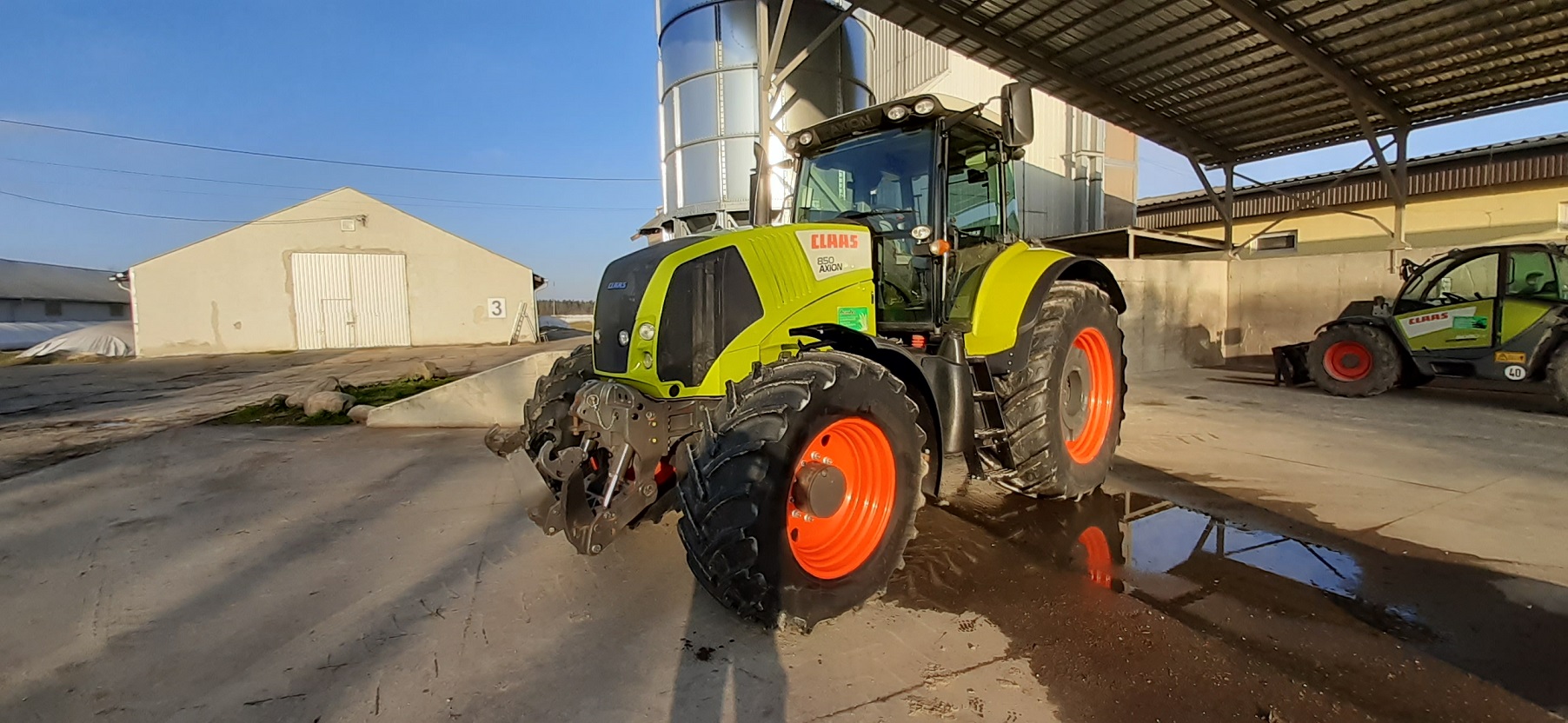 Claas Axion 850