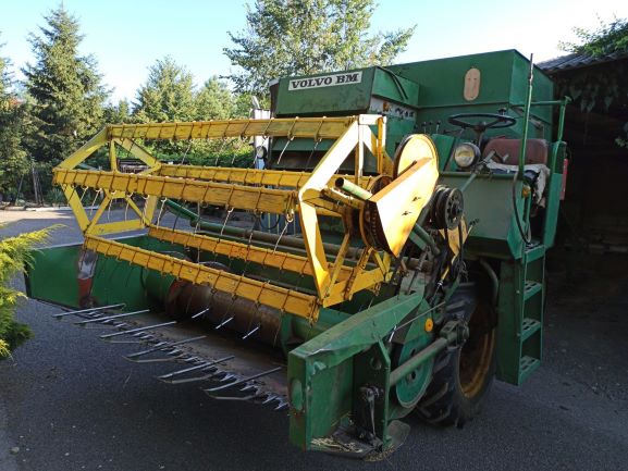 kombajn VOLVO BM ACTIV 800