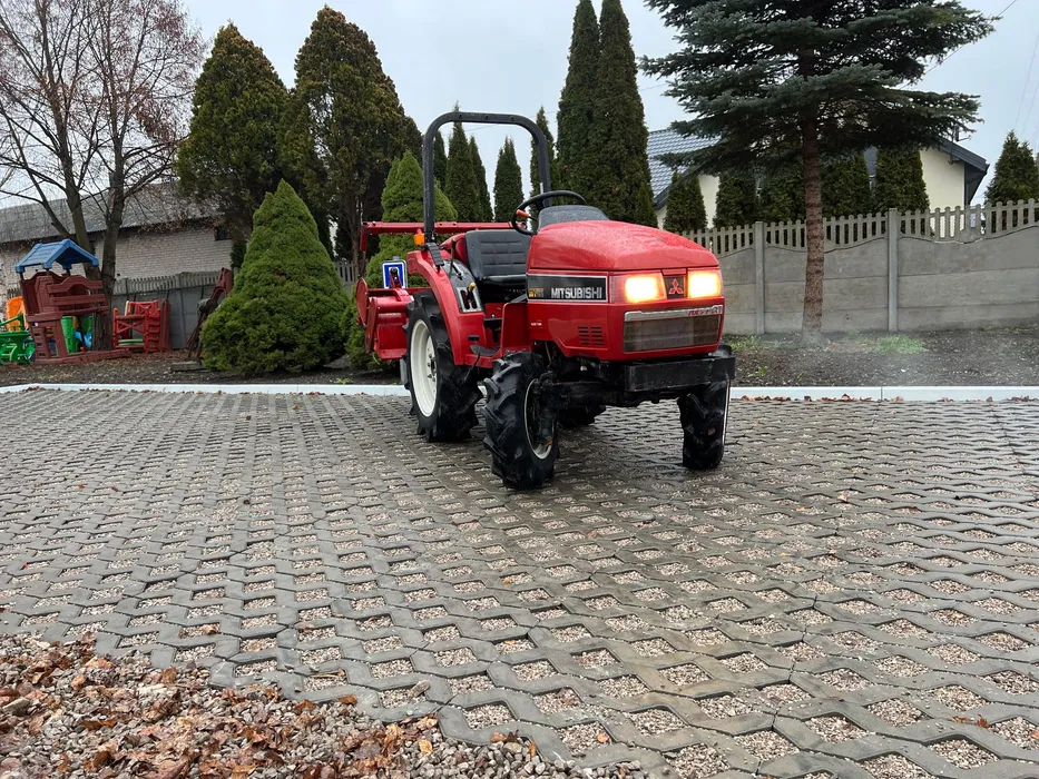 MITSUBISHI MT-165